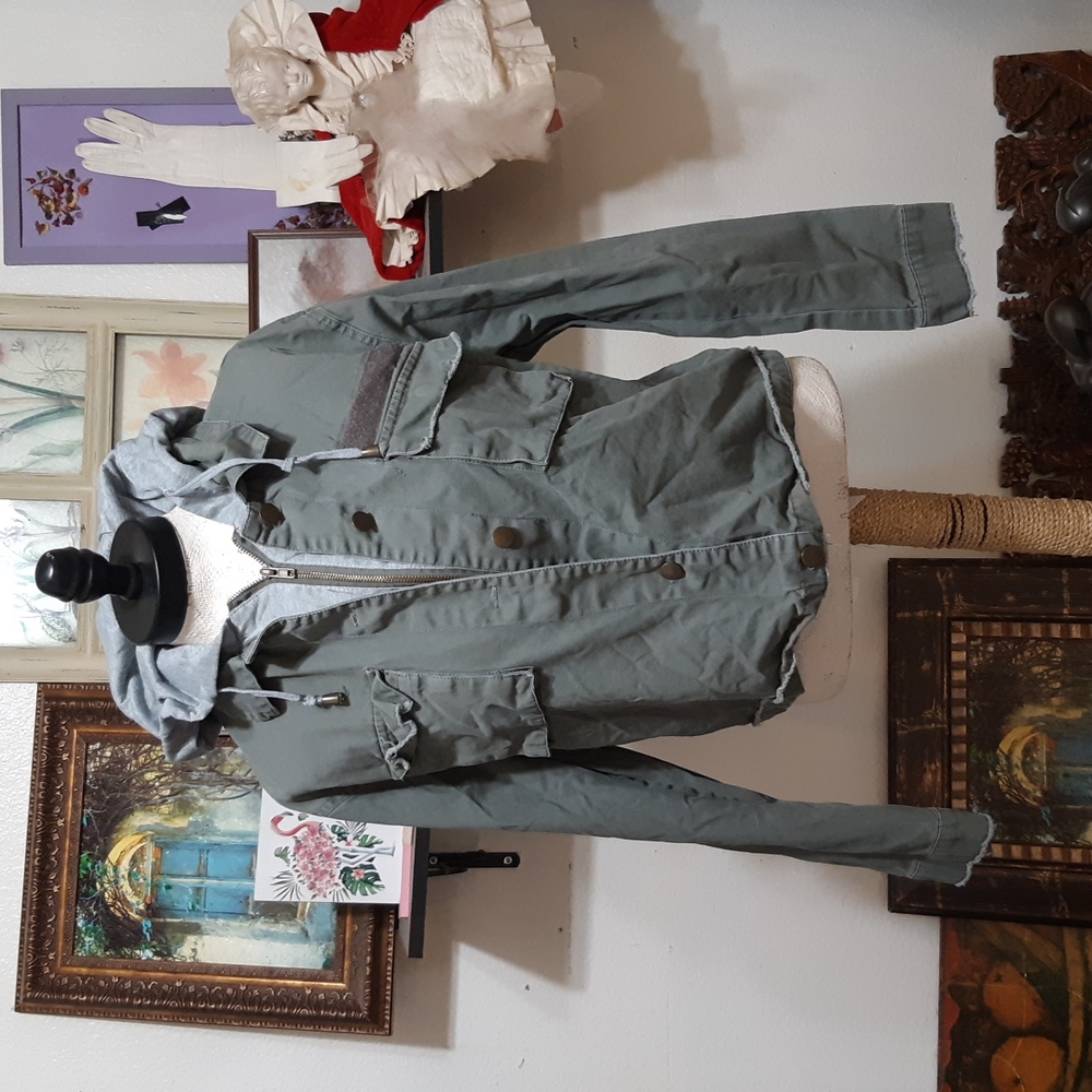 Womens Hooded jacket Army olive Green Button up zip front sz Med ASHLEY